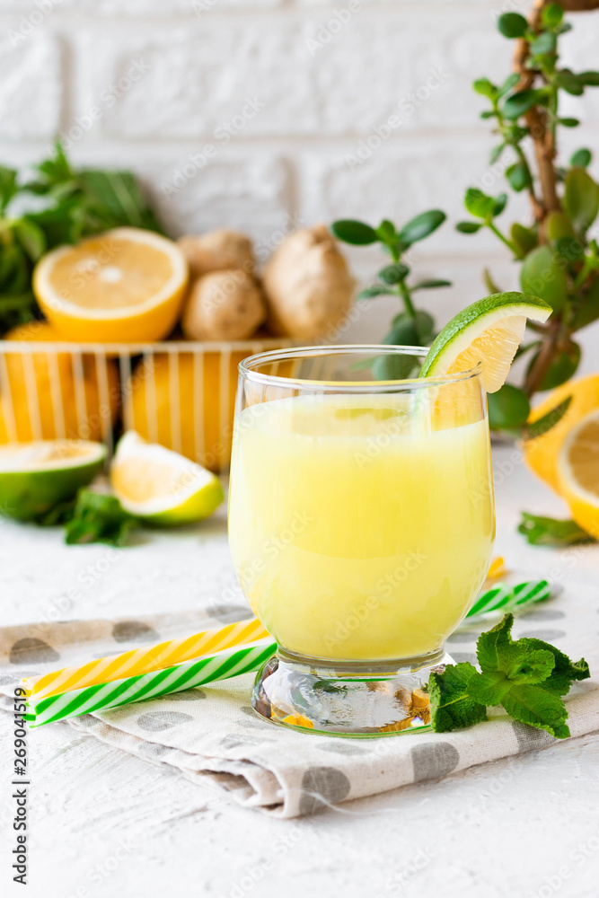 Ginger Mint Lemonade with Lime