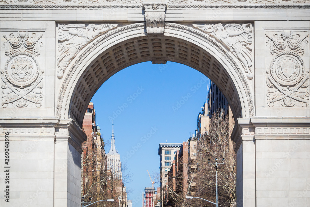 Obraz premium Close-up of the Washington Square Park Arch in midtown Manhattan - New York City, NY