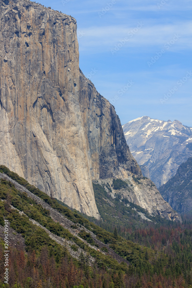 Close up view of El Capitan from Tunnel View in Yosemite National Park, California, USA