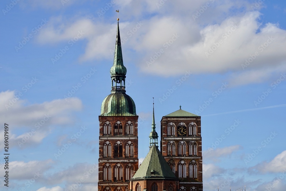 Obraz premium Die St.-Nikolai-Kirche in Stralsund