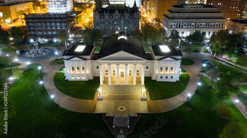 Fotografie, Obraz Aerial View Virginia State Capital Building Downtown Urban Center Richmond