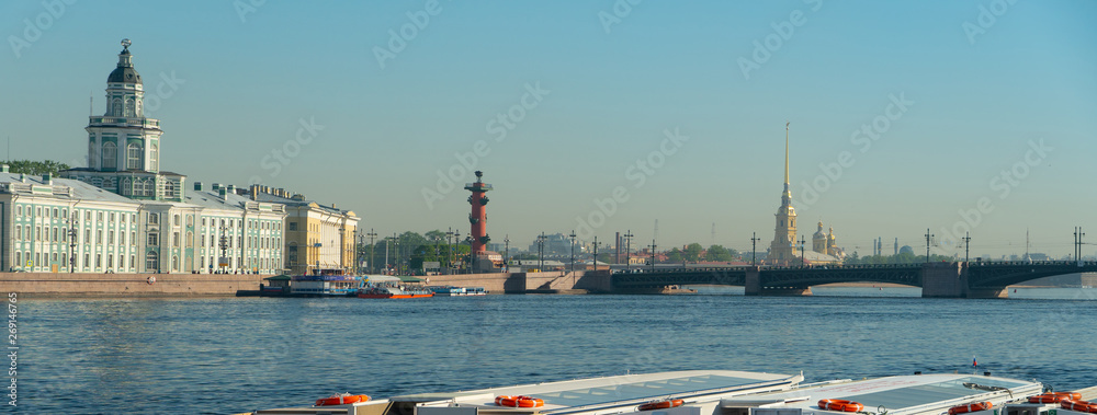 Naklejka premium River Big Neva, Palace Bridge. St. Petersburg, Russia