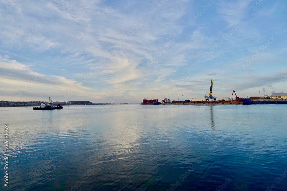 Panoramablick am Hafen von Wismar