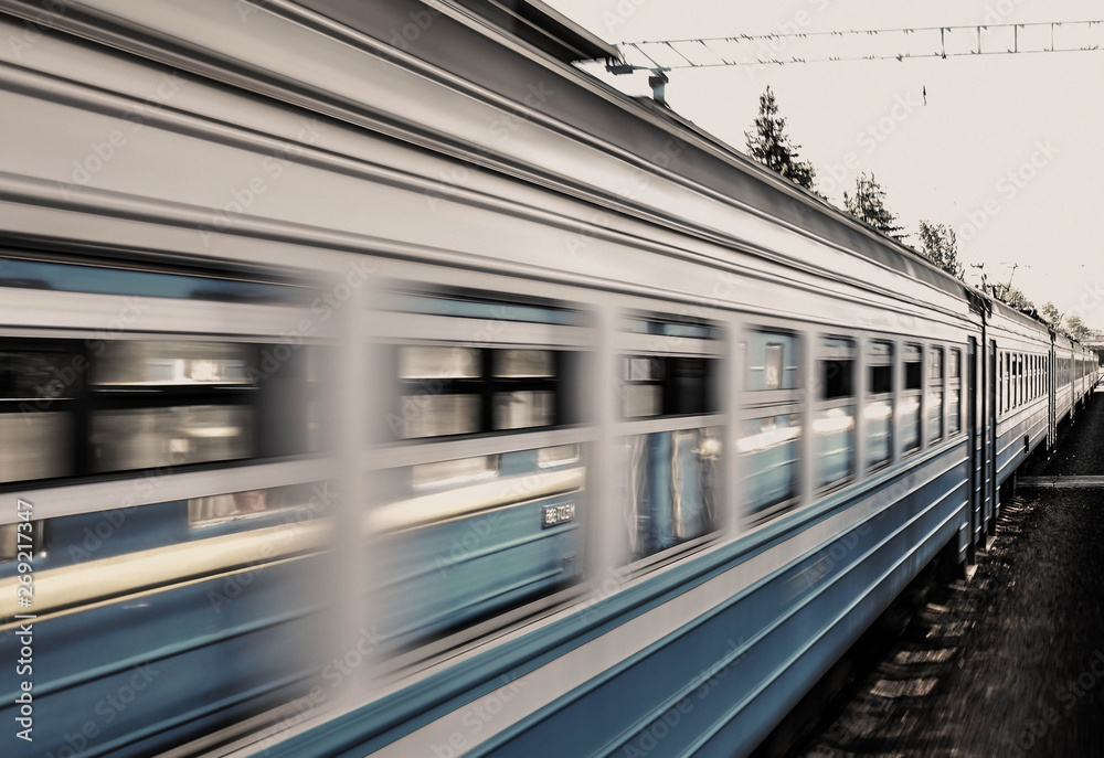 Fototapeta premium train at the station