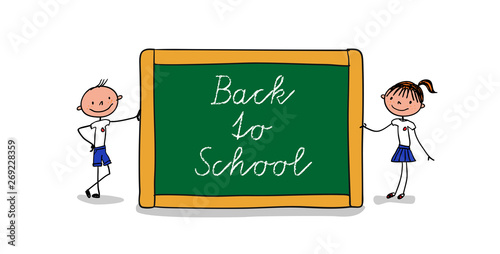Back to school - Mädchen und Junge freuen sich über Schulbeginn und lehnen an großer Schultafel - Querformat Banner Karte