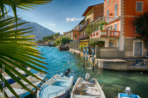Tableau sur toile Limone, Lake Garda, Italy