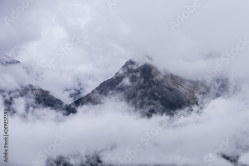 CLOUDS MOUNTAIN
