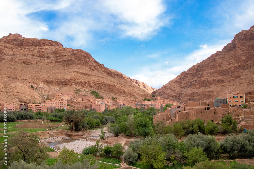 Fototapeta premium Un village de l'Atlas Marocain