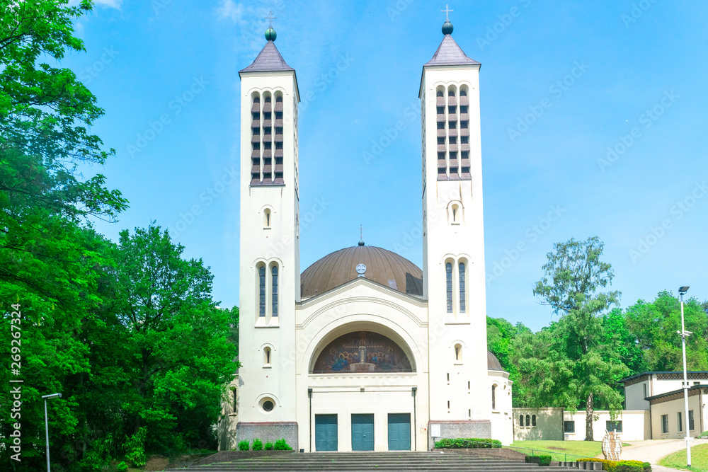 Fototapeta premium Cenakel church in Heilig Landstichting