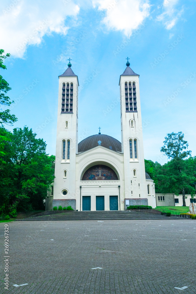 Cenakel church in Heilig Landstichting