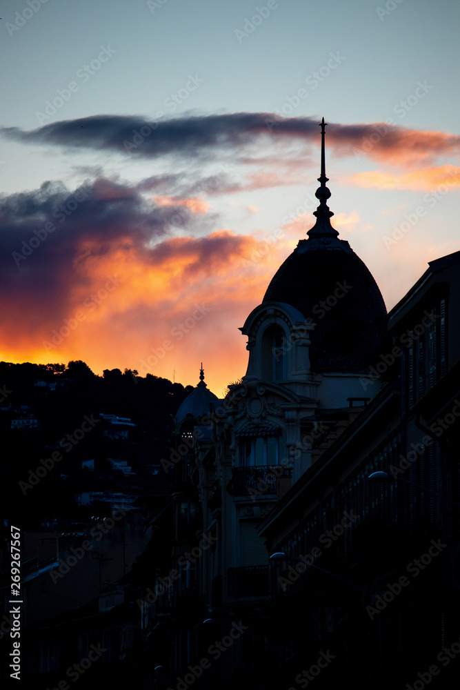 Dome à contre-jour