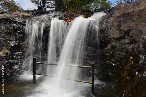 Fototapeta Naklejka Na Ścianę i Meble -  Kumbakkarai Water Falls in the foothills of the Kodaikanal Hills