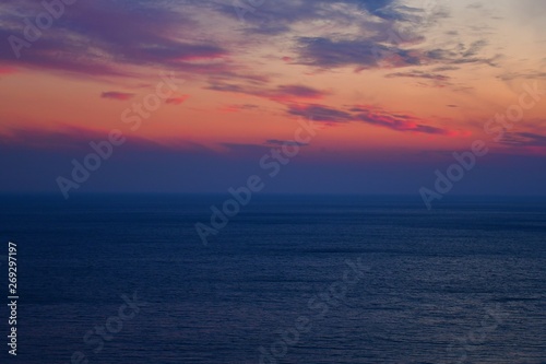 Закат на фоне моря © Elena Ilyutenko