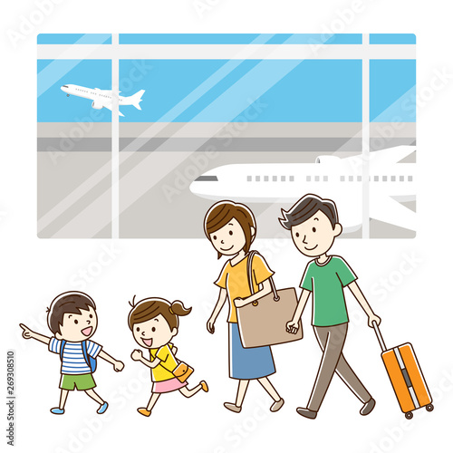家族　旅行　空港