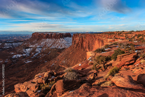 Canyonlands Grand View Point Morning © Stephen
