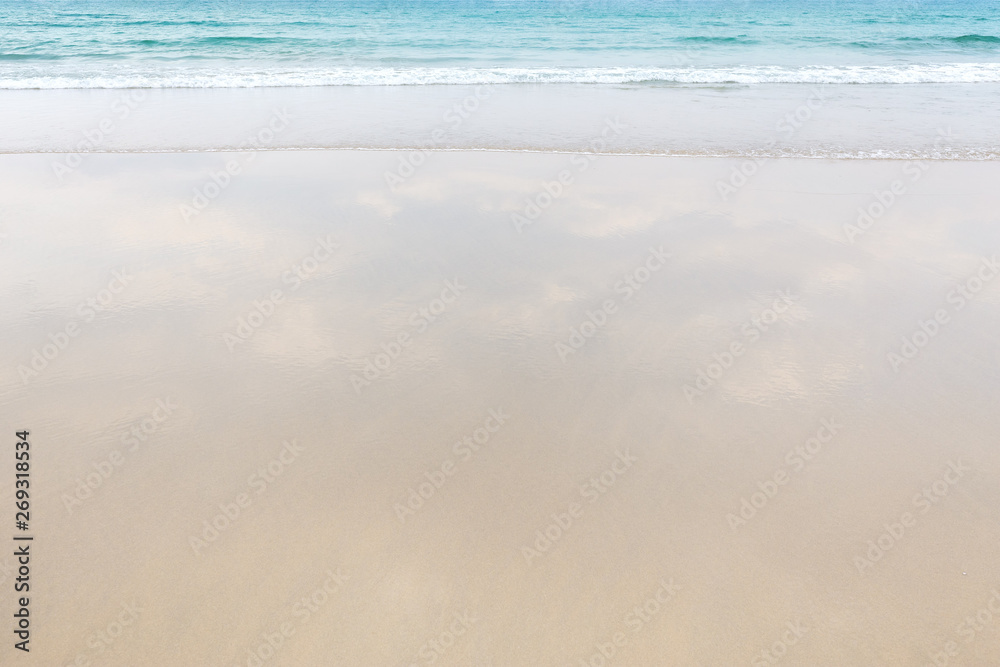 Fototapeta premium Empty sea and beach background