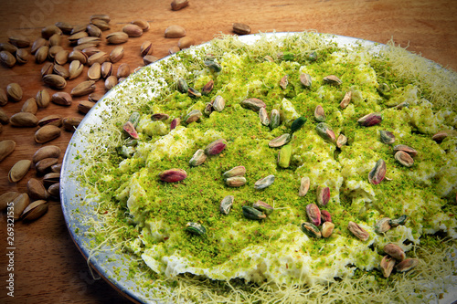 pistachio dessert oriental turkish style