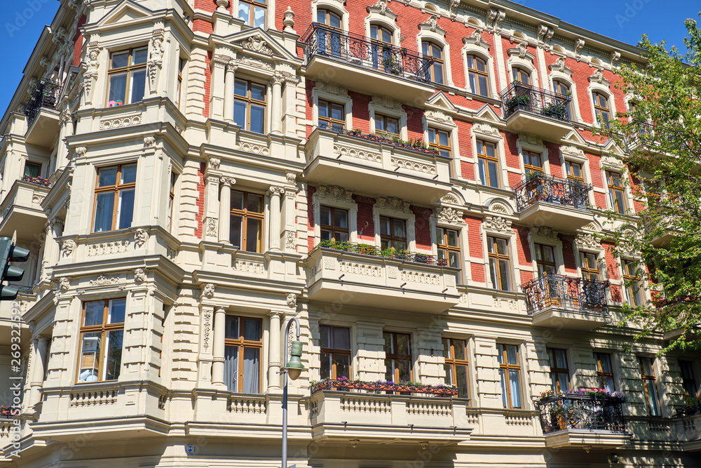 Fototapeta premium Beautiful renovated old apartment house at the Prenzlauer Berg district in Berlin