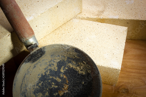 Obraz na plátně Ladle mortar and refractory bricks
