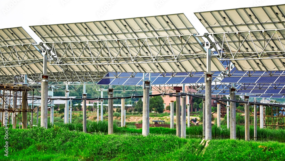 Building a heavy lake solar photovoltaic base Building a heavy lake solar photovoltaic base