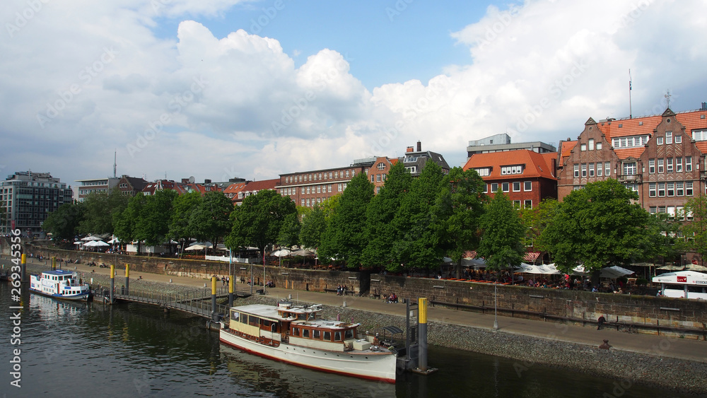 Fototapeta premium Bremen: Weserpromenade 
