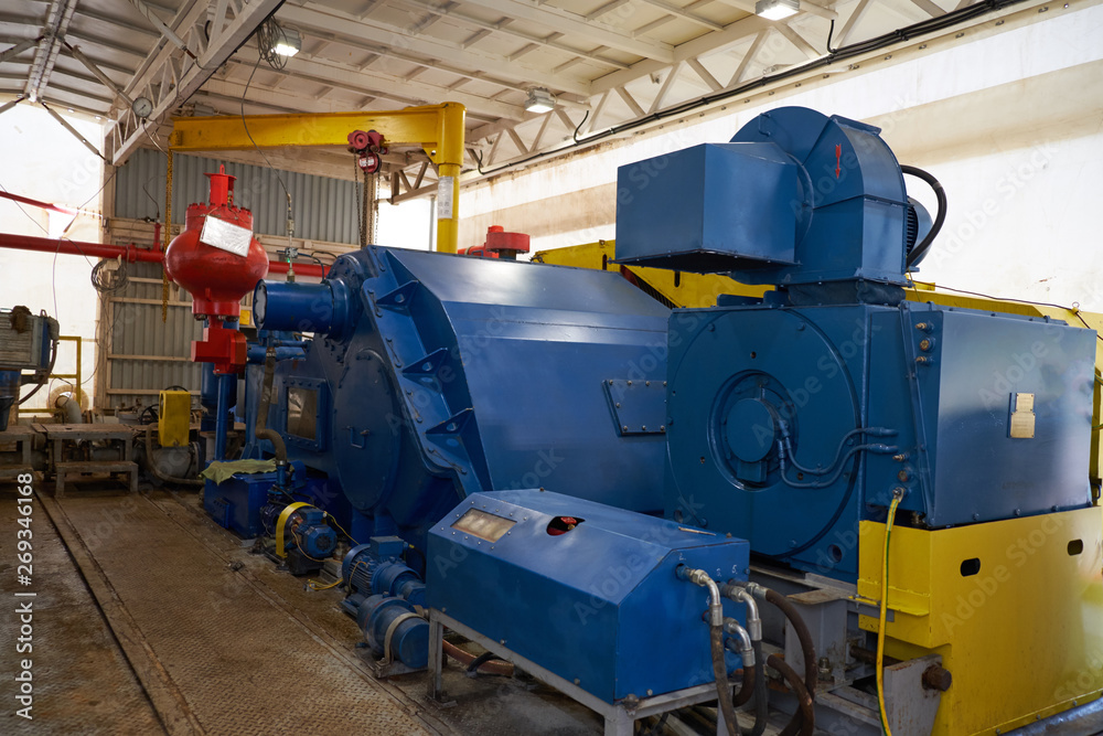 New blue drilling pump UNB-1300 for oil drilling New blue drilling pump UNB-1300 for oil drilling