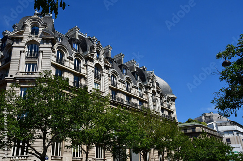 Paris; France - april 2 2017 : boulevard des Italiens photo