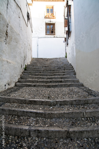 路地裏の階段