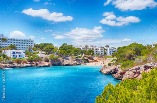 Die Bucht Cala Esmeralda in Cala d'Or