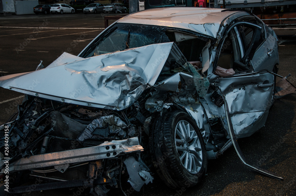 Heavily broken car, apparently there was a serious accident. Heavily broken car, apparently there was a serious accident.