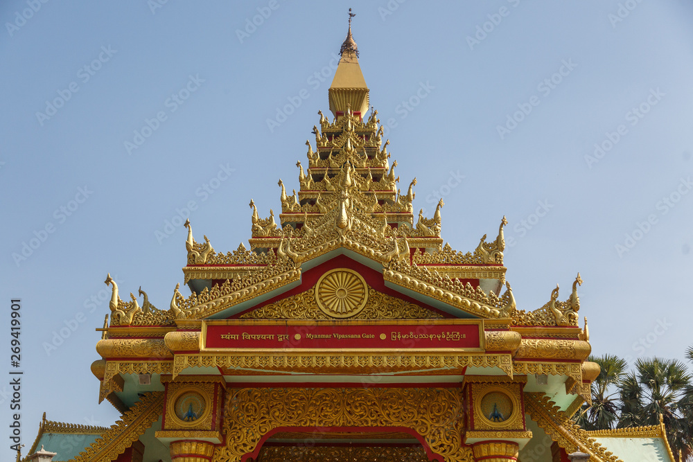 Fototapeta premium Gate of the Pagoda