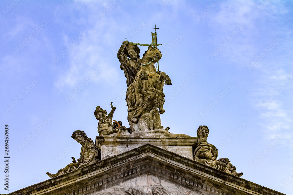 statue of santiago