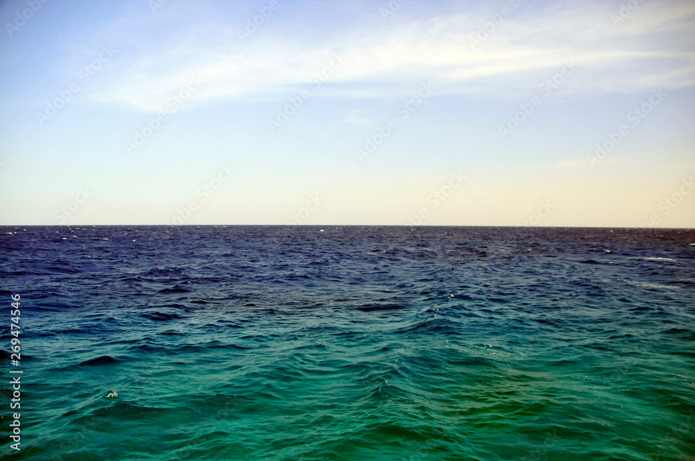 Obraz premium Meer und blauer Himmel