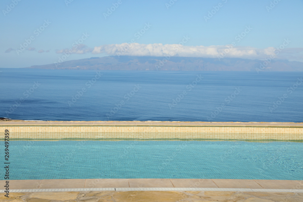 Fototapeta premium Sunbathing deck and private swimming pool