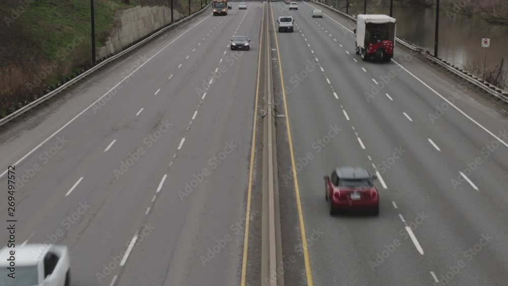 Traffic passing by in both directions. Traffic passing by in both directions.