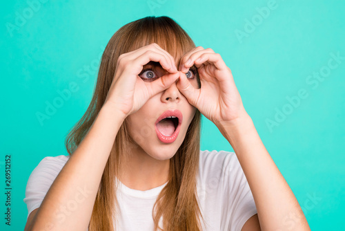 Canvastavla Portrait of cute charming teen teenager impressed astonished by incredible news
