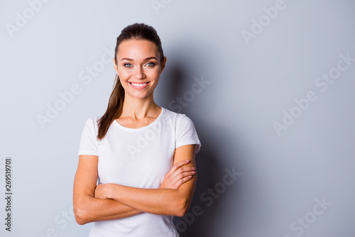 Close up photo beautiful amazing she her lady perfect ideal teeth arms crossed self-confident easy-going person listening good news sure such results wear casual white t-shirt isolated grey background