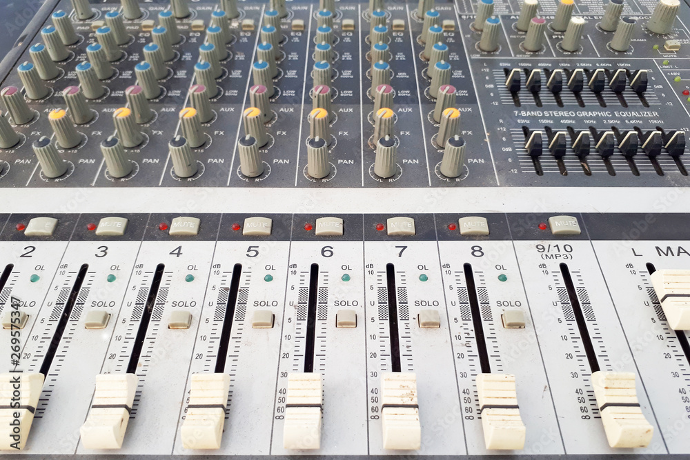 sound mixer board