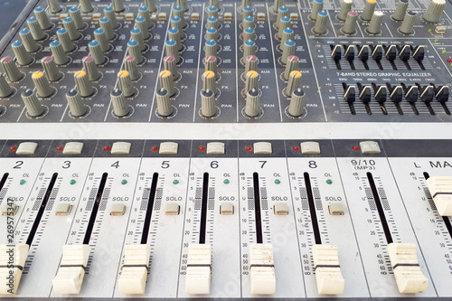 sound mixer board