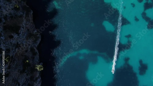 Wallpaper Mural playa solitaria de mallorca en un dia solado  Torontodigital.ca