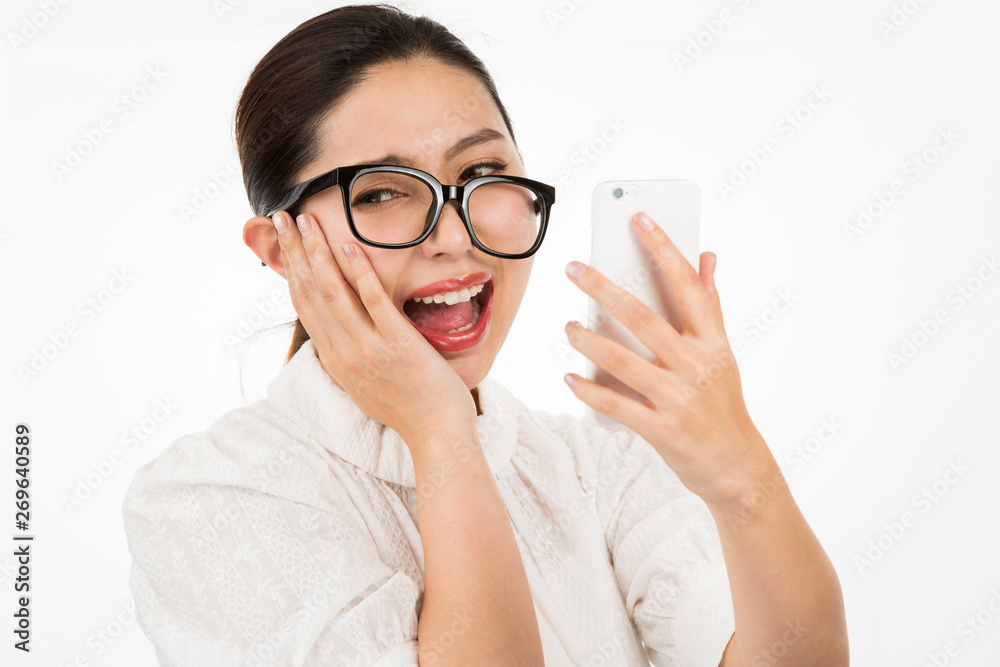 スマートフォン・驚く女性 スマートフォン・驚く女性