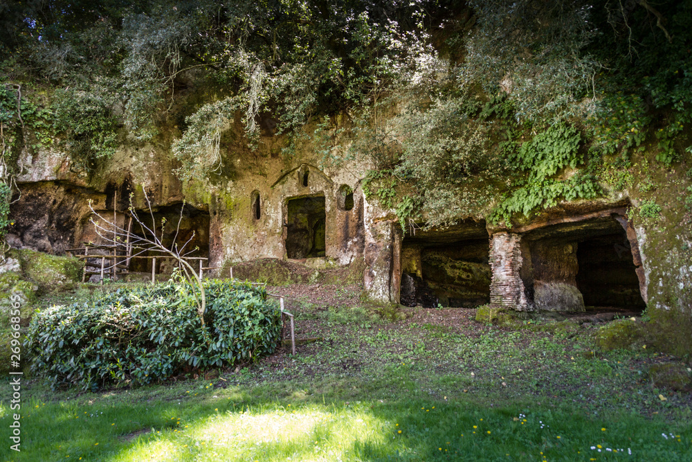 Sutri (Viterbo), Lazio Sutri (Viterbo), Lazio