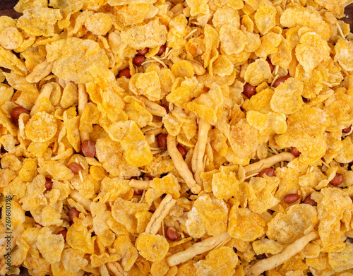 Tableau sur toile traditional indian cornflakes namkeen.jpg