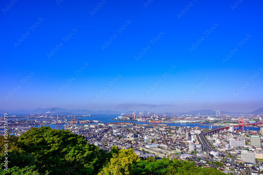 高塔山公園から眺める北九州市の都市風景