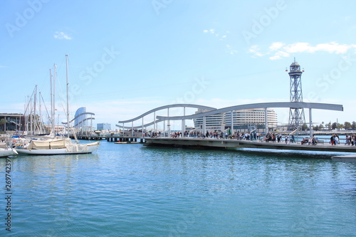 Sail boat in Marina Port Vell, a waterfront harbor in Barcelona, Catalonia, Spain © Picturereflex