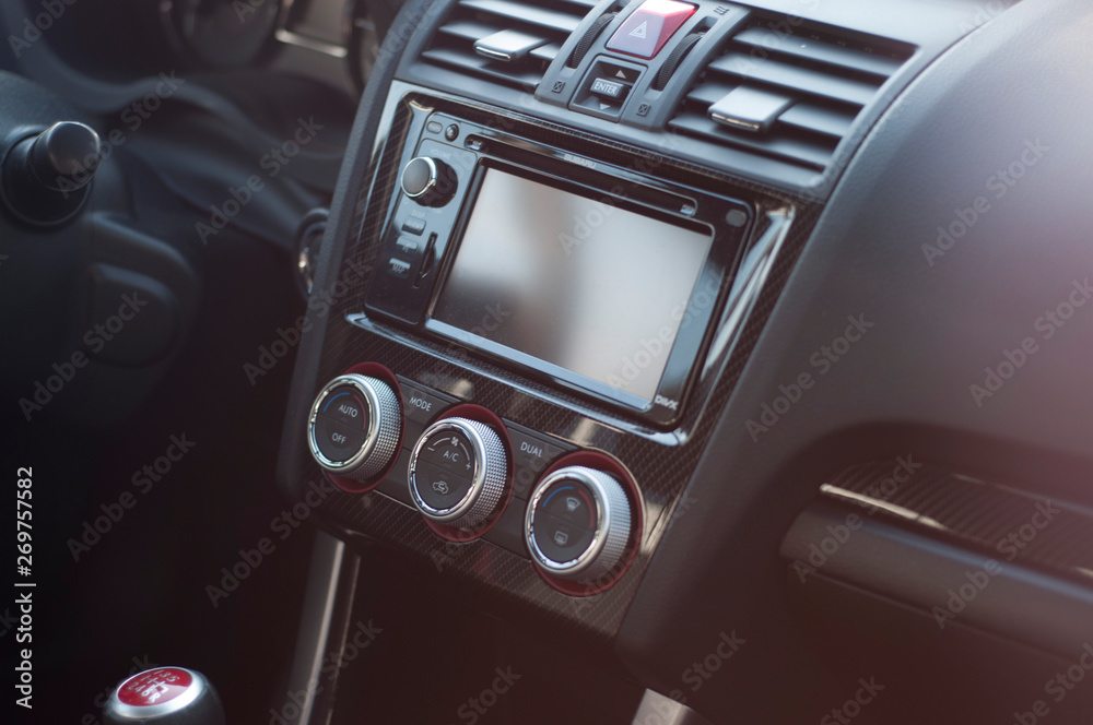 Cockpit Subaru STI