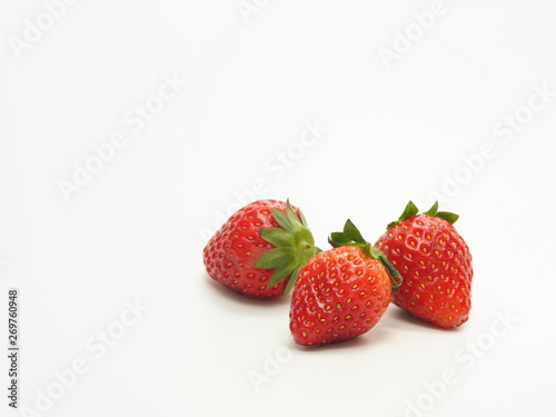 Wallpaper Mural いちご　とちおとめ Torontodigital.ca