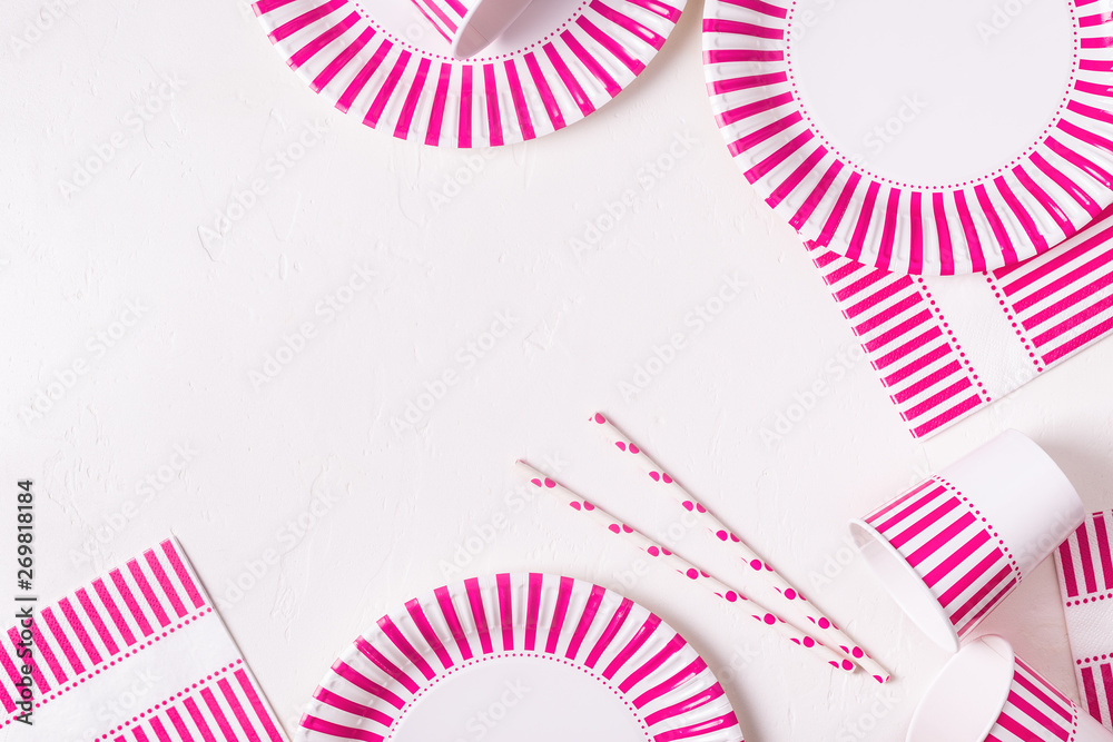 Eco-friendly disposable paper tableware. Eco-friendly disposable paper tableware.