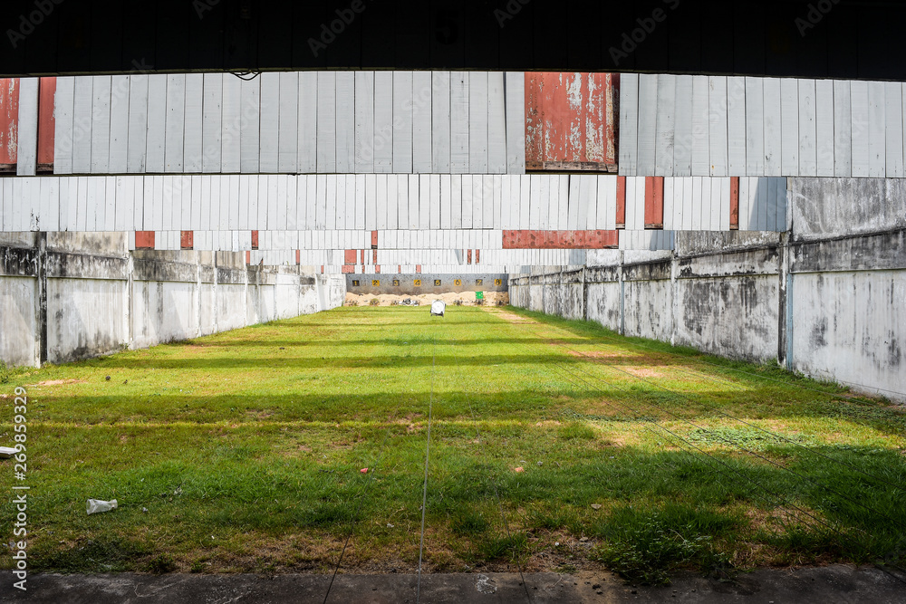 Fototapeta premium Gun training field