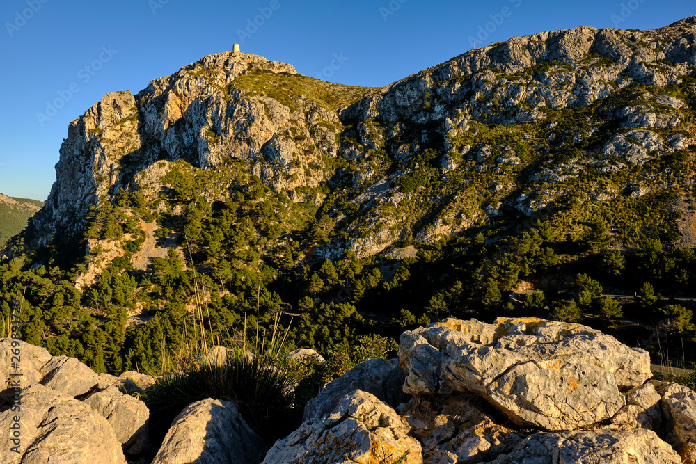 Obraz premium Landschaft und Steilküste auf der Halbinsel Formentor, Mallorca, Balearen, Spanien